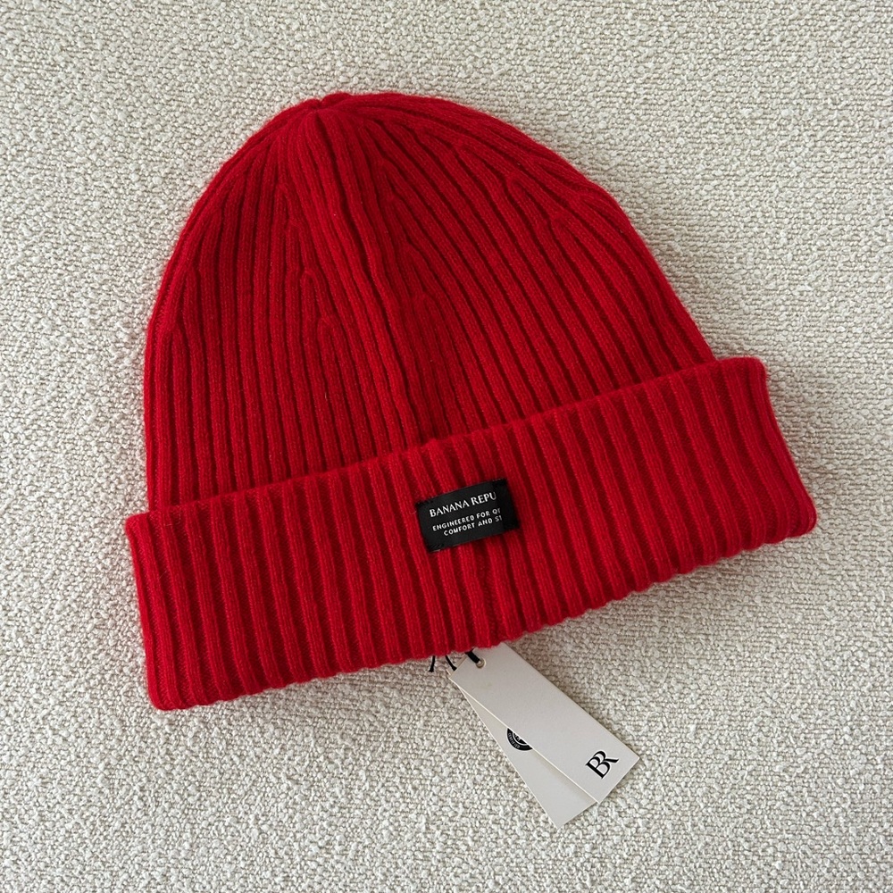 Banana Republic ribbed beanie